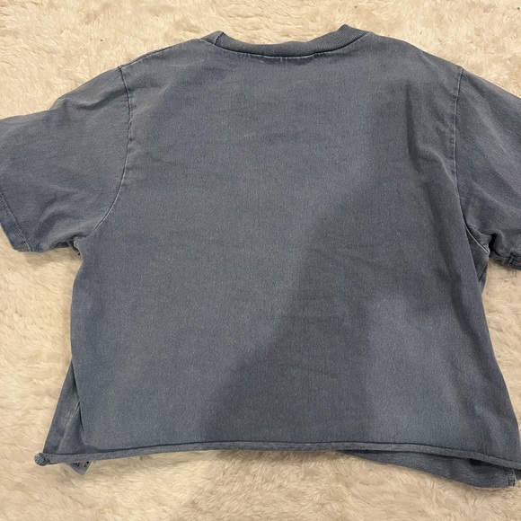 Brandy Melville Hawaii tee! - Picture 3 of 3